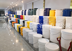 日韩偷拍丝袜婊子吉安容器一楼涂料桶、机油桶展区